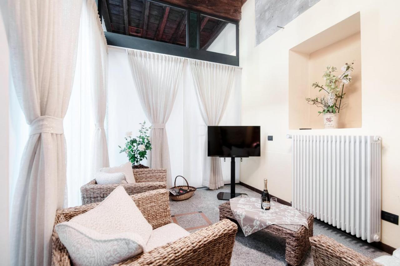 Historical Suites - The House Of Travelers Como Exterior foto